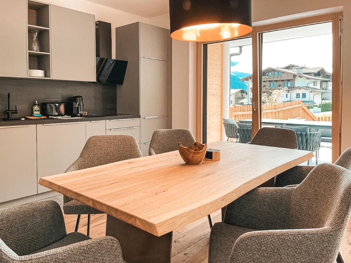 Isanora - Garden & Private Whirlpool By Alpenluxus Appartements Fuegen Ngoại thất bức ảnh